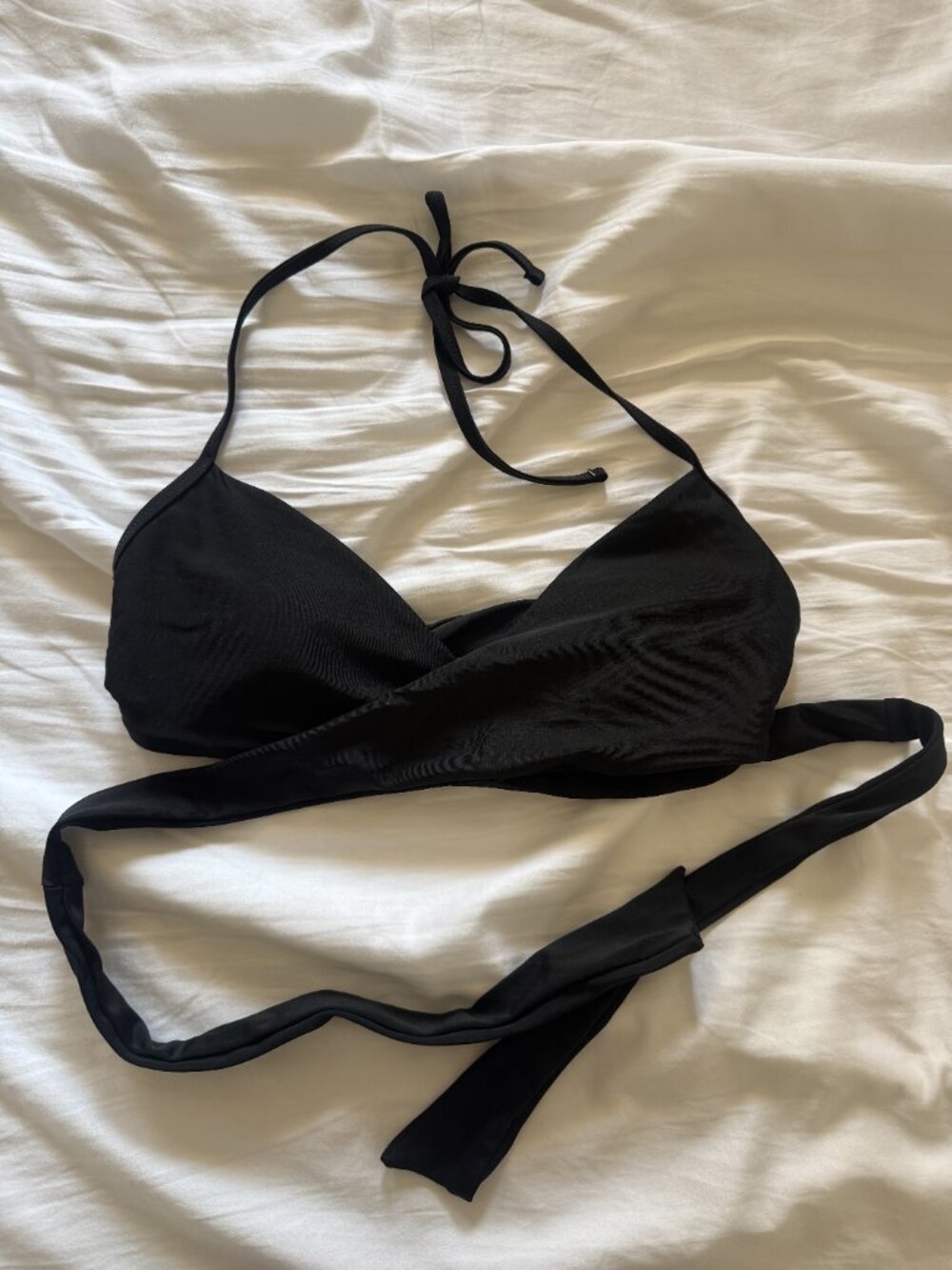 NWT Aerie Black Wrap Front Halter Bikini Top Size M - Picture 5 of 7